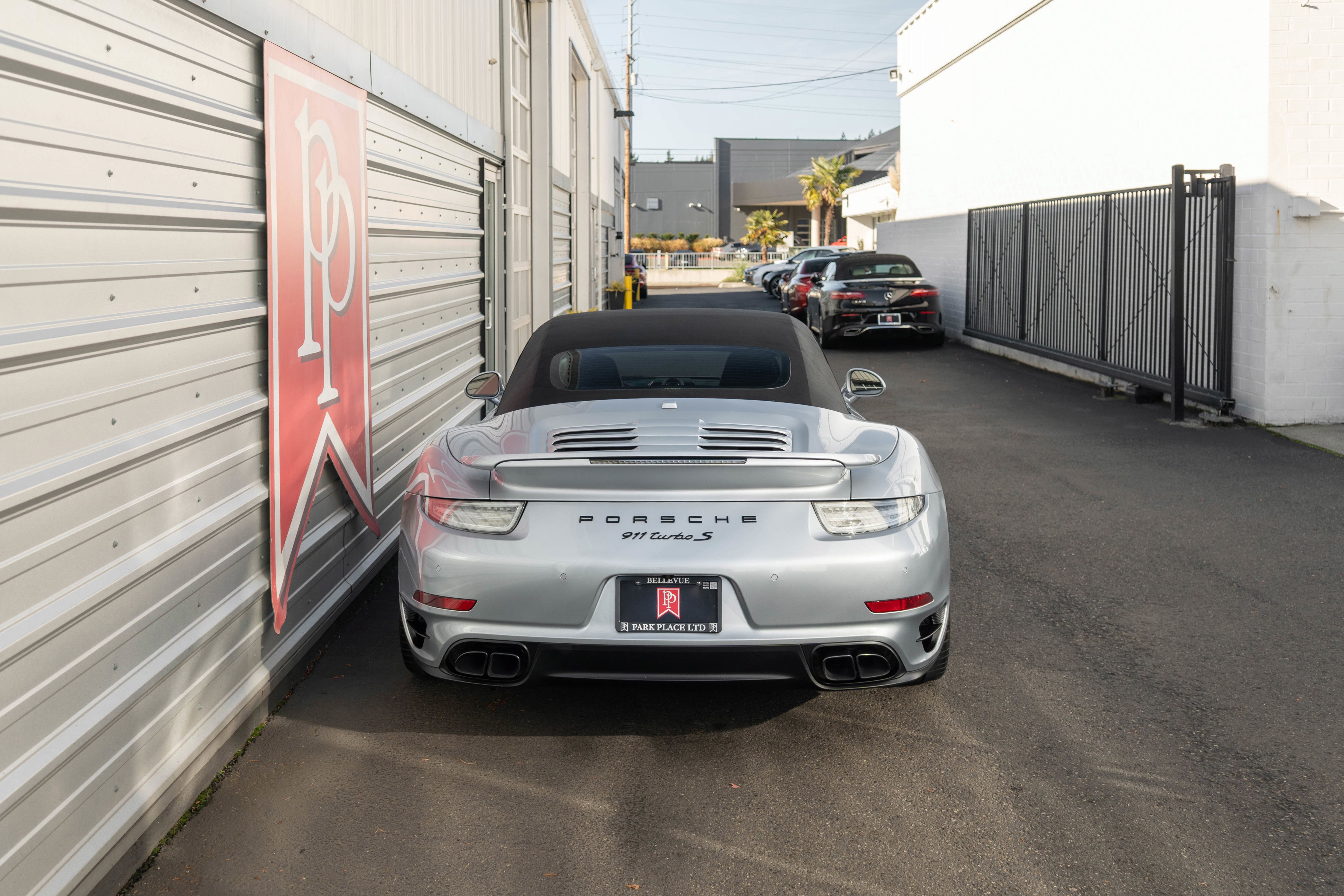Used 2014 Porsche 911 Turbo S AWD/4WD image 32