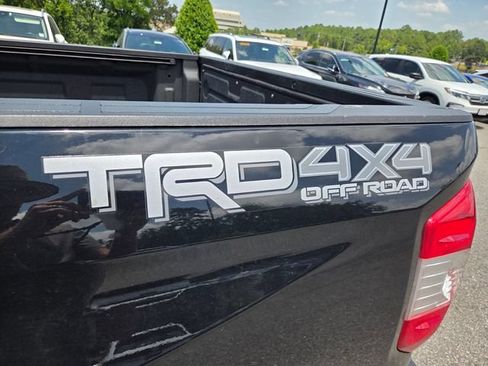 Used 2021 Toyota Tundra Limited w/ TRD Off-Road Package AWD/4WD image 8