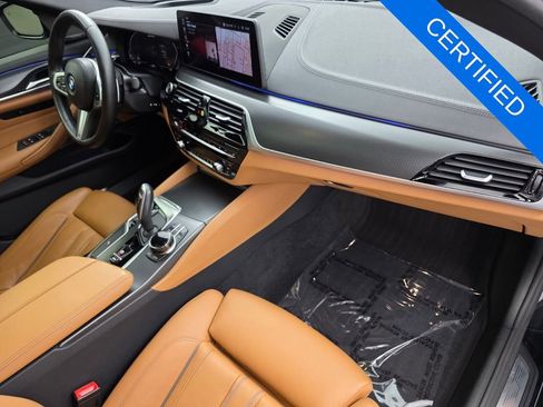 Used 2022 BMW M550i xDrive w/ Executive Package AWD/4WD image 30