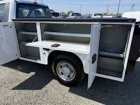Used 2017 Ford F250 XL w/ Power Equipment Group RWD image 10