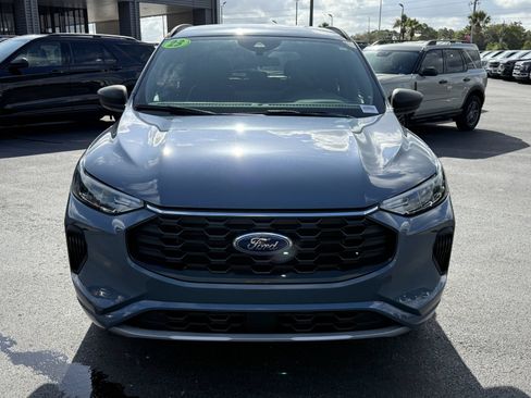 Used 2023 Ford Escape ST-Line w/ Tech Pack #1 FWD image 9