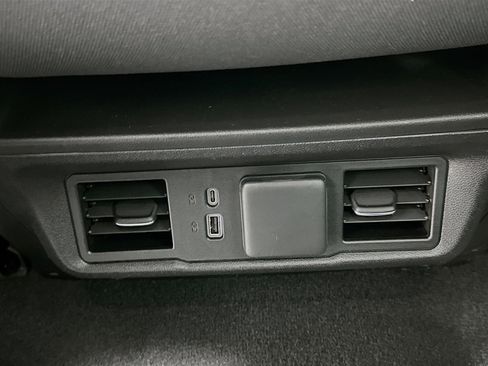 Used 2022 Chevrolet Silverado 1500 LT image 26