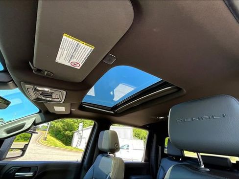 Used 2020 GMC Sierra 2500 Denali w/ Denali Ultimate Package image 19