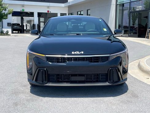 Certified 2025 Kia K4 GT-Line Turbo w/ GT-Line Premium Package FWD image 2