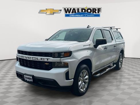 Used 2022 Chevrolet Silverado 1500 Custom w/ Safety Confidence Package AWD/4WD image 3