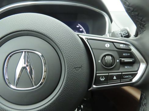 Used 2026 Acura MDX w/ Technology Package FWD image 13