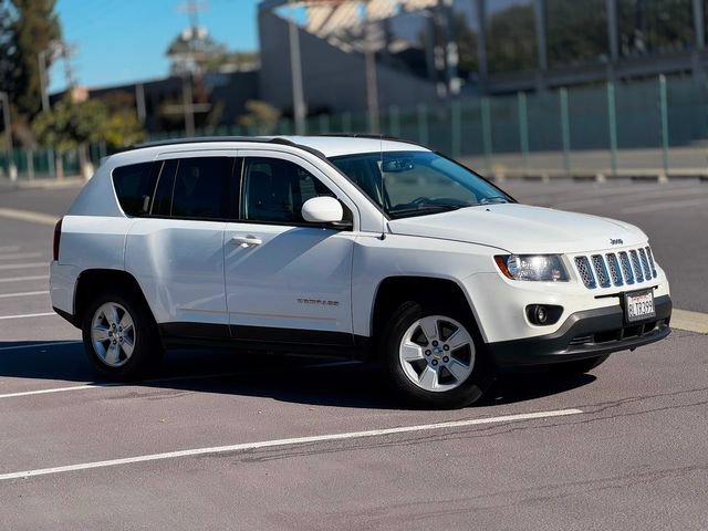 Used 2017 Jeep Compass Latitude FWD image 21