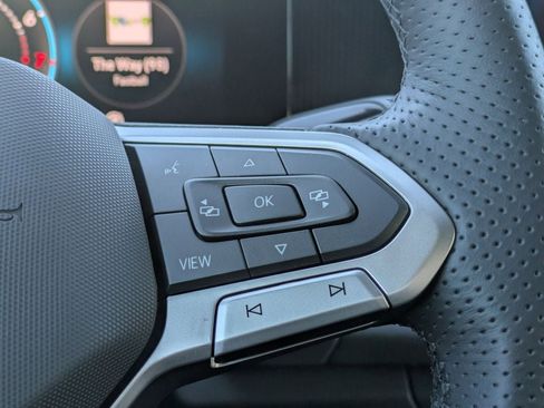 New 2026 Volkswagen Tiguan SE R-Line FWD image 36