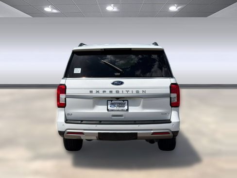 Certified 2024 Ford Expedition Max XLT RWD image 10