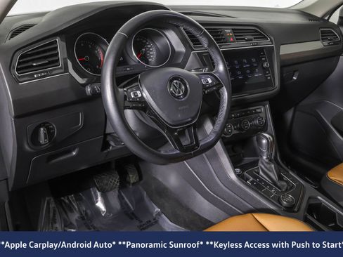 Used 2019 Volkswagen Tiguan SE w/ Panoramic Sunroof Package image 5