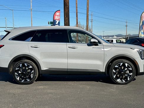 New 2026 Kia Sorento EX image 3
