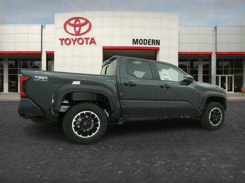New 2026 Toyota Tacoma TRD Off-Road AWD/4WD image 18