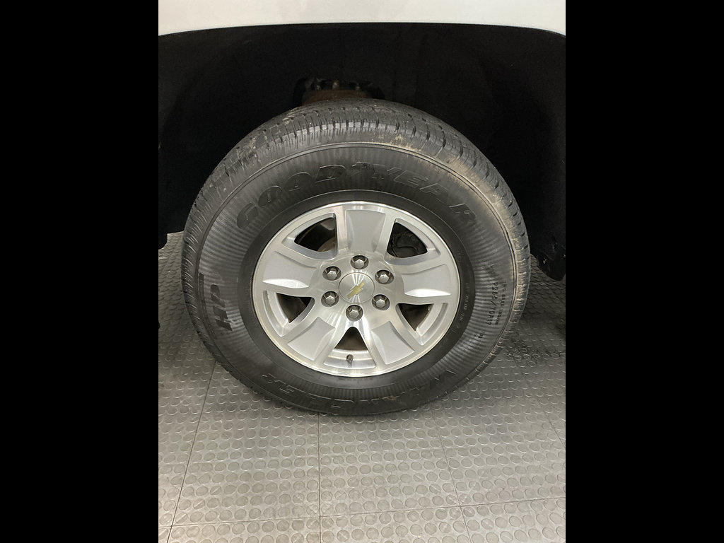 Used 2018 Chevrolet Silverado 1500 LT w/ All Star Edition AWD/4WD image 34