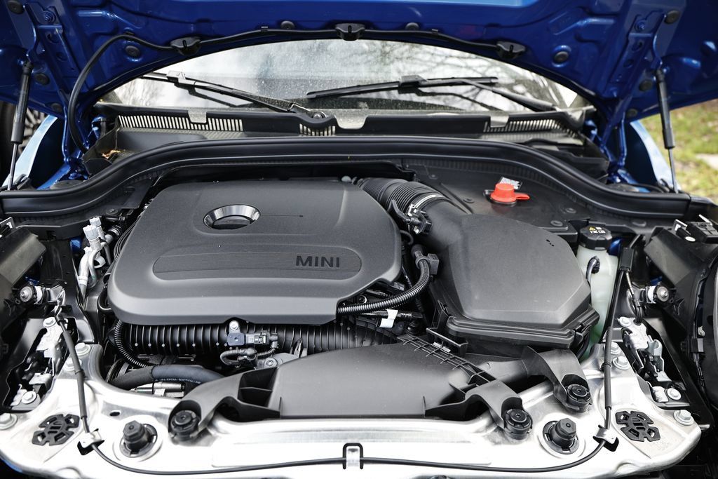 New 2026 MINI Cooper 2-Door Hardtop FWD image 27
