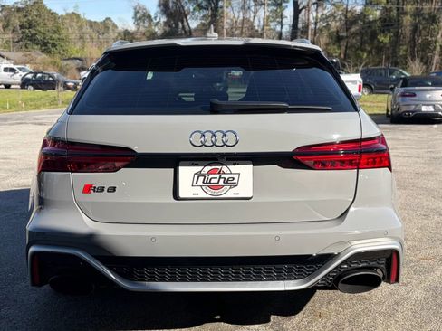 Used 2021 Audi RS 6 Avant Wagon 4D image 4