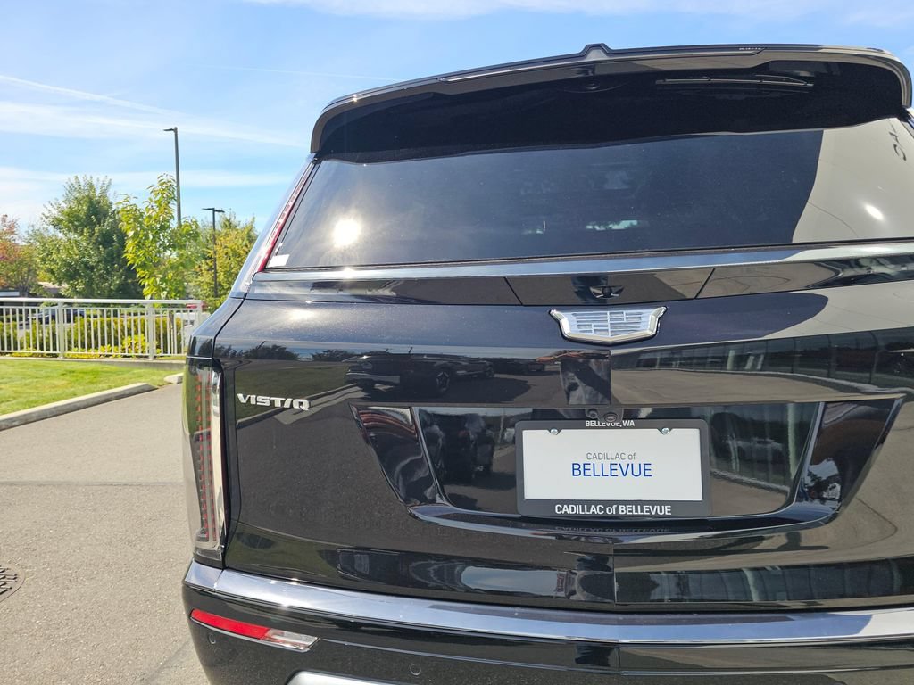 New 2027 Cadillac Vistiq Luxury AWD/4WD image 16