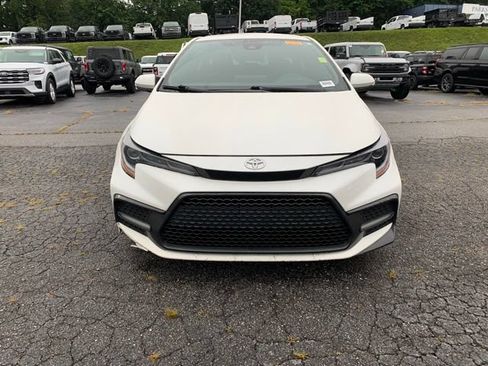 Used 2020 Toyota Corolla SE FWD image 3