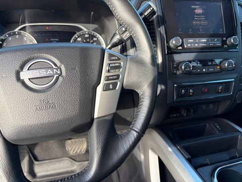 Certified 2024 Nissan Titan SV w/ SV Convenience Package RWD image 18