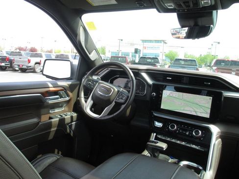 Used 2023 GMC Sierra 1500 Denali w/ Denali Reserve Package image 30