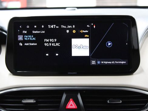 Used 2023 Hyundai Santa Fe SEL image 23