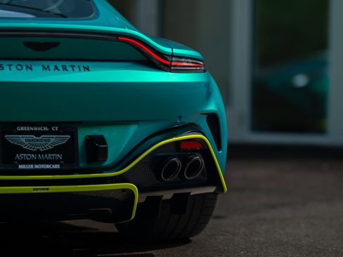 Used 2025 Aston Martin V8 Vantage image 27