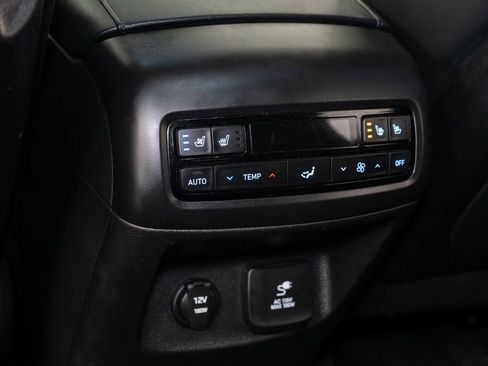 Used 2023 Hyundai Palisade SEL w/ Premium Package image 31