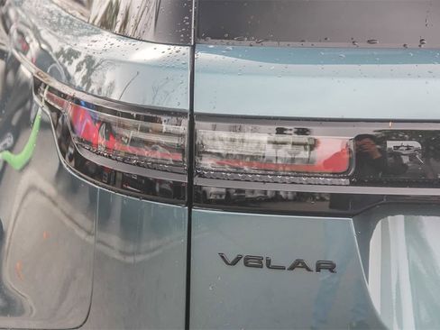 New 2026 Land Rover Range Rover Velar Dynamic SE image 7