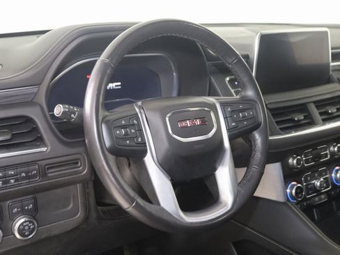Used 2022 GMC Yukon SLT w/ SLT Premium Package image 6