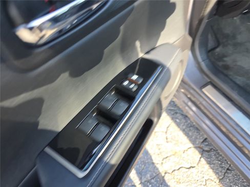 Used 2016 Lexus ES 350 image 19