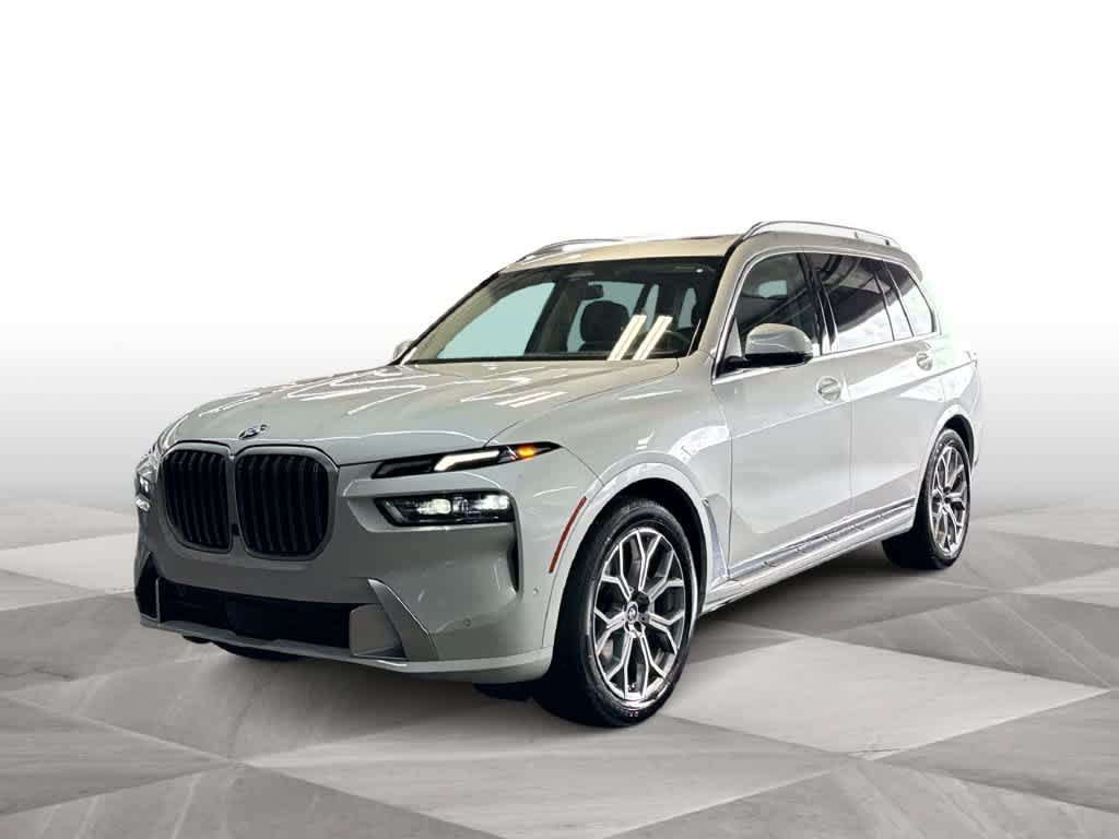 Used 2026 BMW X7 xDrive40i AWD/4WD image 4