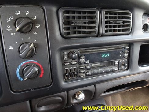 Used 2001 Dodge Ram 3500 Truck 2WD Quad Cab image 21