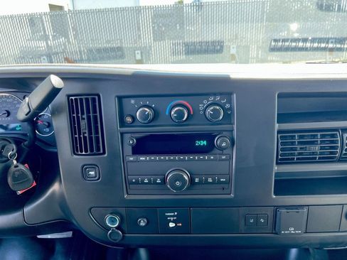 New 2026 GMC Savana 2500 RWD image 5