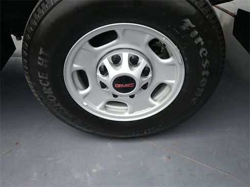 New 2025 GMC Sierra 2500 Pro w/ Convenience Package image 10