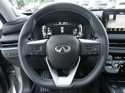 Used 2023 INFINITI QX60 Sensory w/ Vision Package FWD image 20