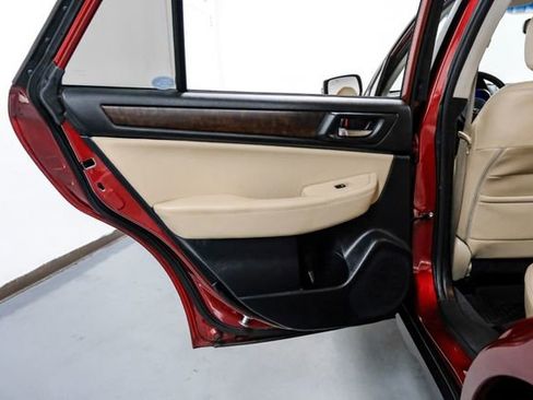 Used 2017 Subaru Outback 2.5i Limited image 41