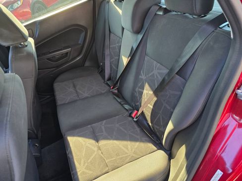 Used 2013 Ford Fiesta SE FWD image 18