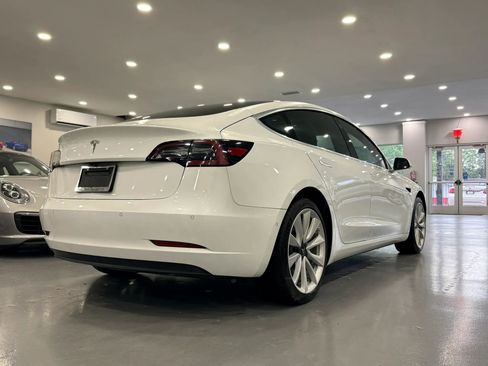 Used 2019 Tesla Model 3 Standard Range RWD image 7