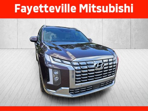 Used 2023 Hyundai Palisade Calligraphy AWD/4WD image 3
