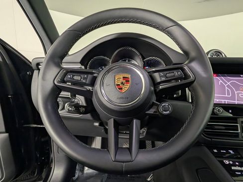 Certified 2023 Porsche Macan S AWD/4WD image 36