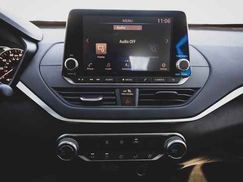 Used 2019 Nissan Altima 2.5 S image 4