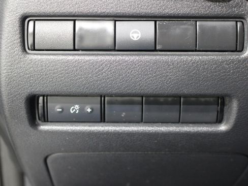 Used 2021 Nissan Rogue SV AWD/4WD image 8