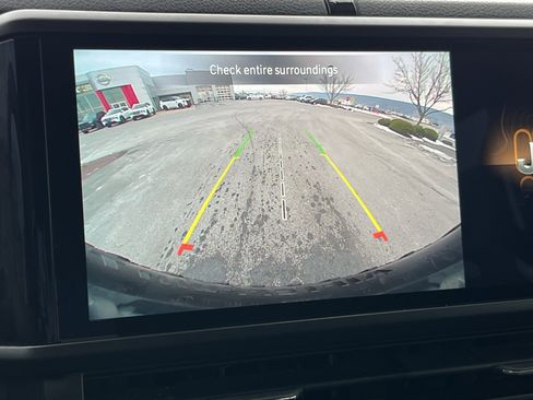 Used 2024 Jeep Wrangler Unlimited image 27