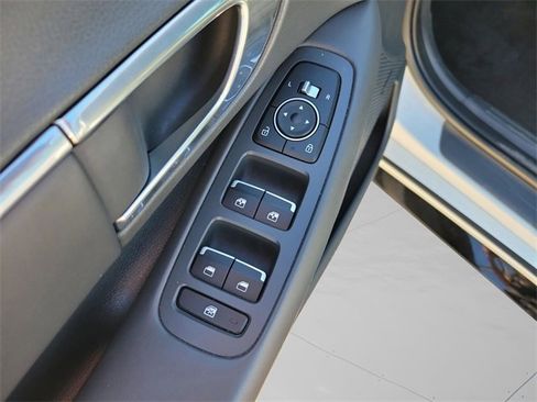 Used 2023 Hyundai Sonata SEL Plus image 14