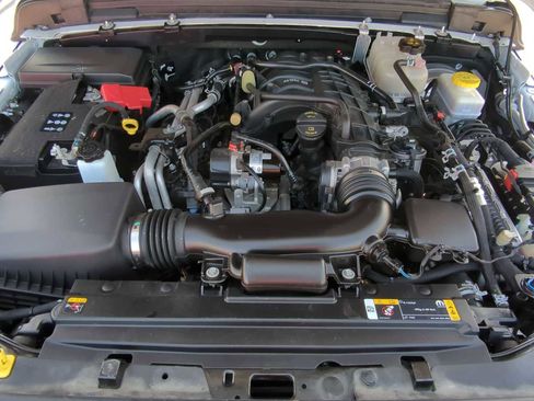 Used 2023 Jeep Wrangler Sport S image 14