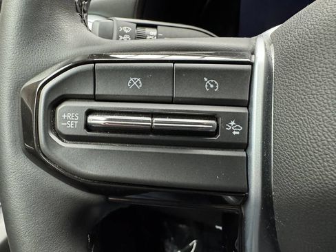 Used 2023 Chevrolet Colorado LT w/ LT Convenience Package AWD/4WD image 13