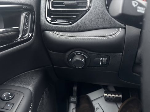 Used 2025 Dodge Durango SRT Hellcat w/ Trailer Tow Group IV image 15