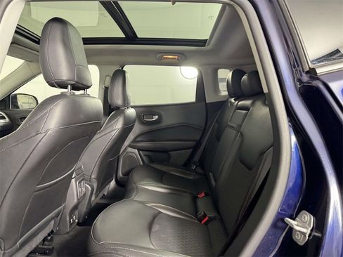 Used 2019 Jeep Compass Latitude w/ Cold Weather Group image 33