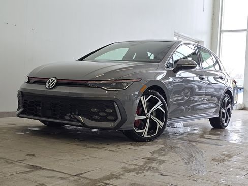 New 2026 Volkswagen GTI SE image 2