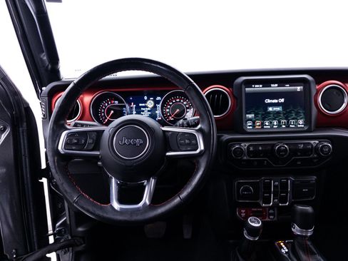 Used 2022 Jeep Wrangler Unlimited Rubicon w/ Xtreme Recon 35" Tire Package AWD/4WD image 8