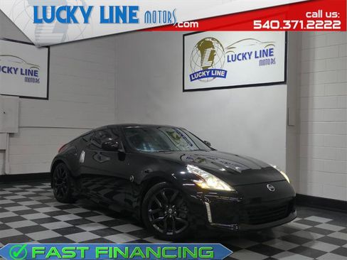 Used 2017 Nissan 370Z Coupe image 1